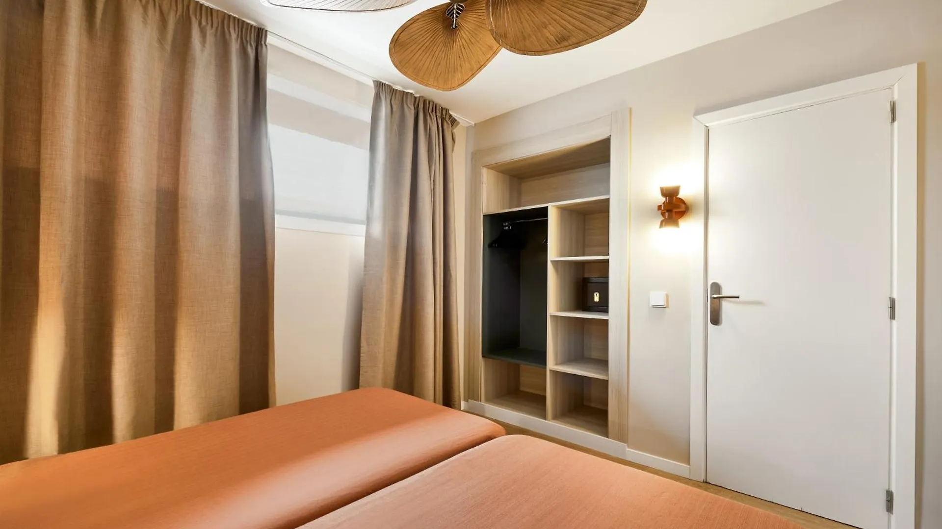 Tent Mojito Suites Magaluf  3*, Magaluf (Mallorca)
